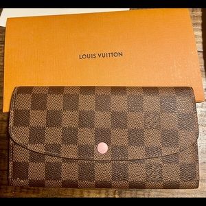 Authentic Louis Vuitton Emilie Wallet